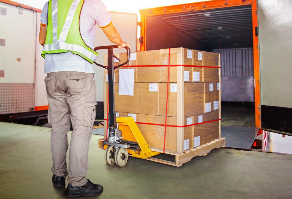 Manual Handling and Employee Safety: Best Practices for Organizations - Manual Handling Training Article