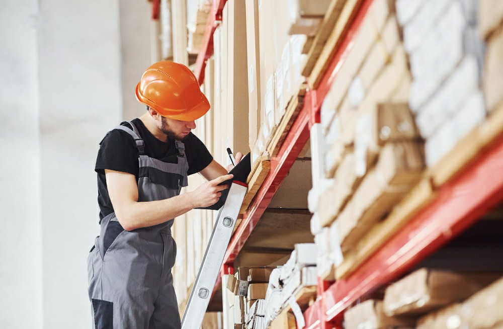 Unlocking Convenience: The Rise of Online Manual Handling Training in the UK - Manual Handling Training Article