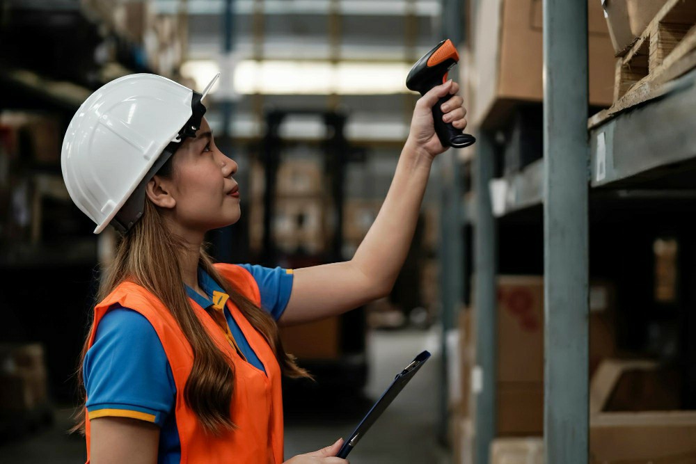 The Comprehensive Guide to Accredited Online Manual Handling Courses in the UK - Manual Handling Training Article