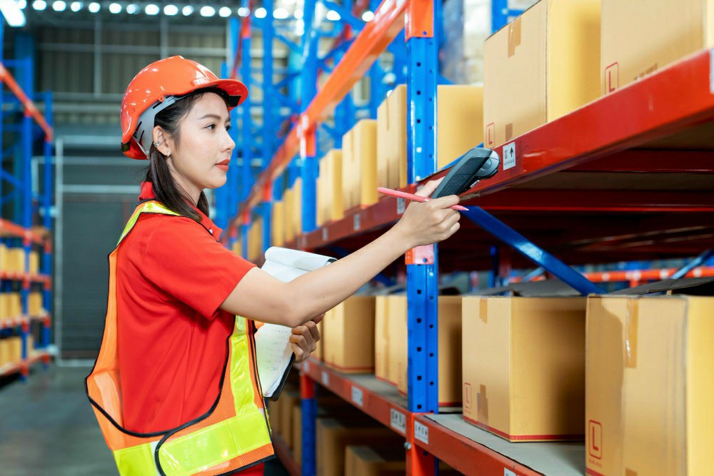 Achieving Workplace Safety: The Importance of Manual Handling Courses in the UK - Manual Handling Training Article