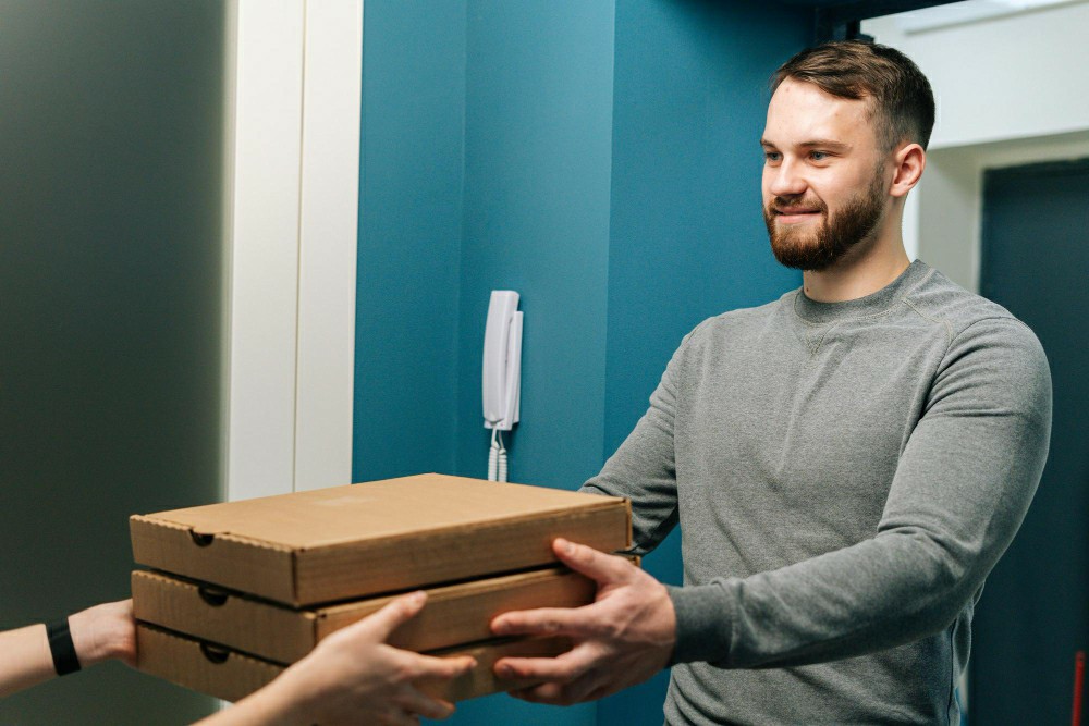 Navigating Your Career with an Online Manual Handling Certificate in the UK - Manual Handling Training Article