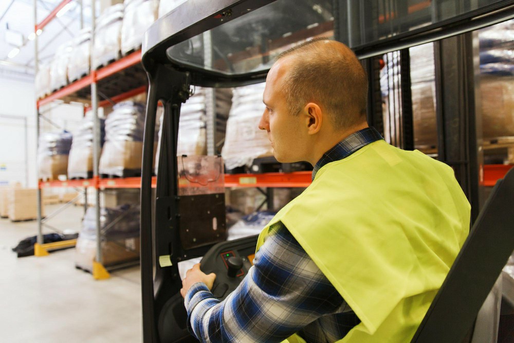 Unlocking Employment Opportunities with a Affordable Manual Handling Course in the UK - Manual Handling Training Article