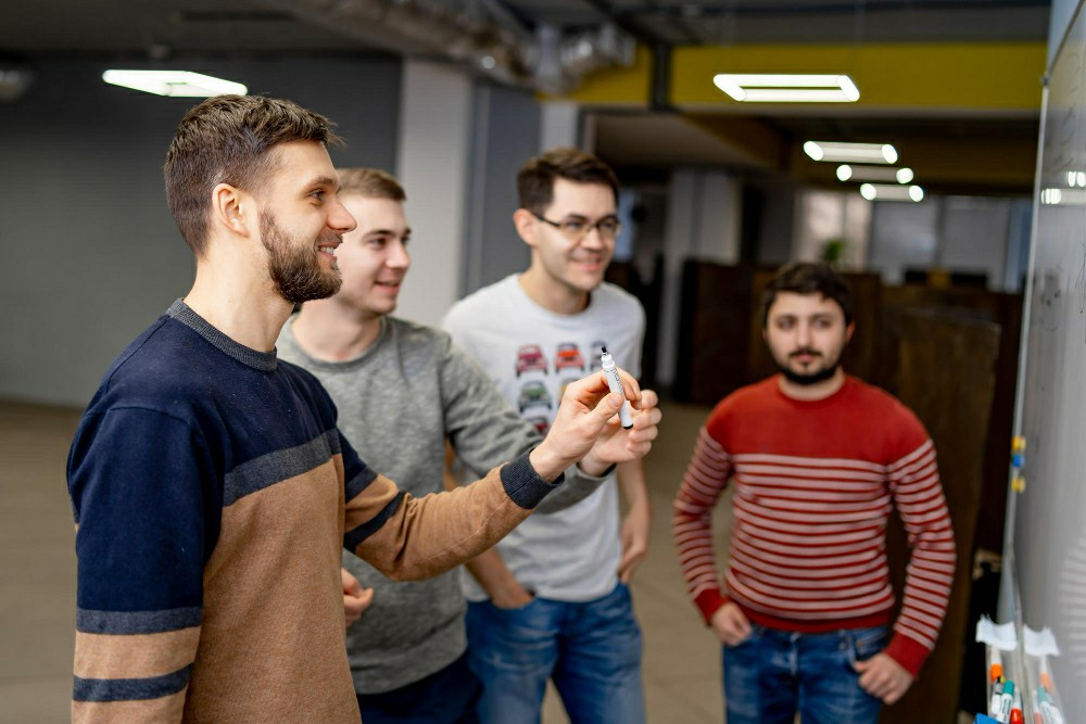 Exploring the Advantages of Enrolling in an Online... - Manual Handling Training UK