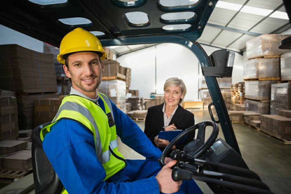 Exploring the Growing Demand for Manual Handling Courses Online in the UK - Manual Handling Training Article