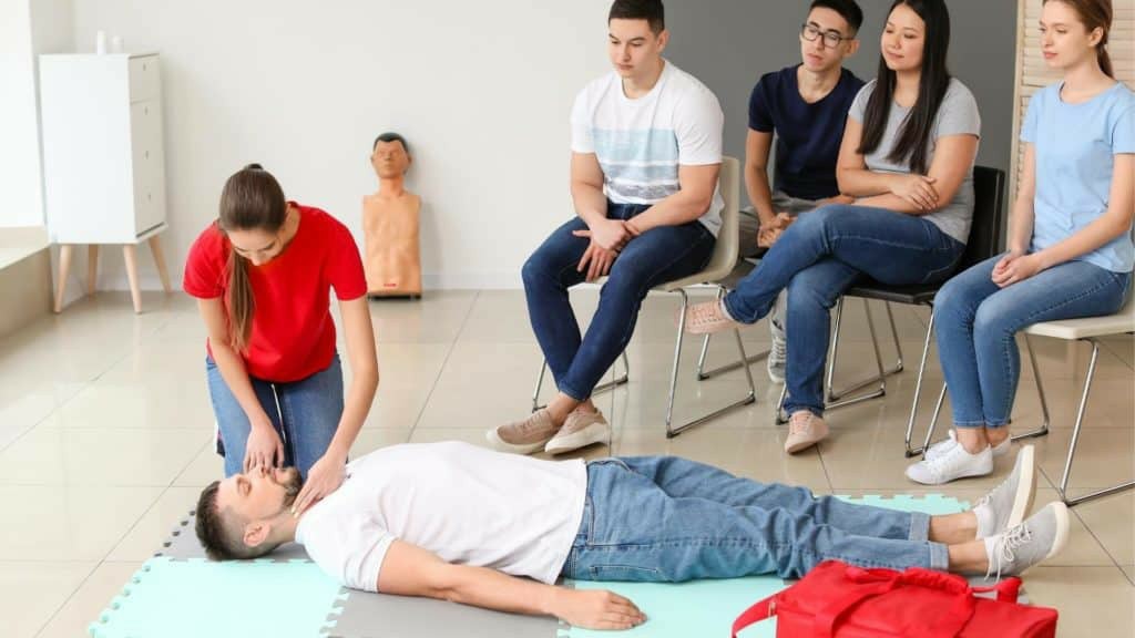 Mastering Workplace Safety: The Vital Role of First Aid... - Manual Handling Training UK