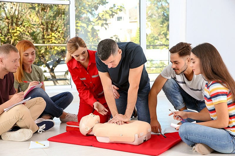 Harnessing Emergency Preparedness: The Critical Role of First Aid & CPR Certification in British Workplaces - Manual Handling Training Article