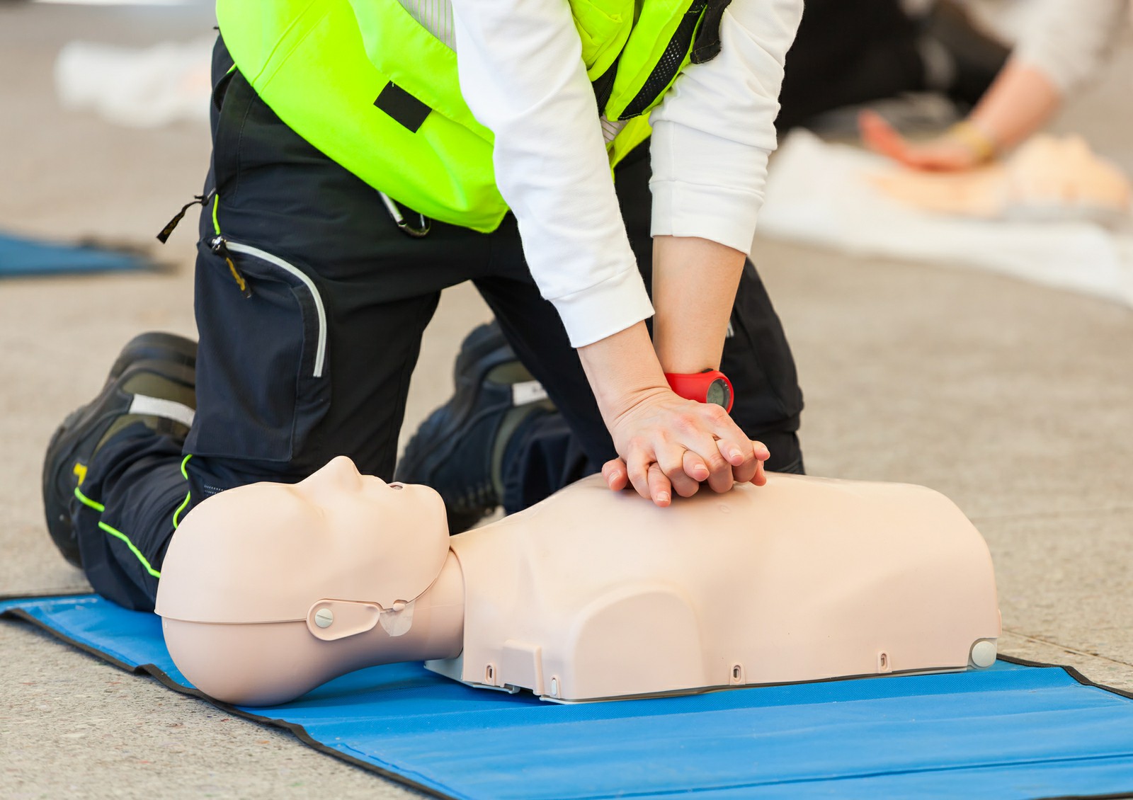 Elevate Workplace Safety: The Indispensable Role of... - Manual Handling Training UK