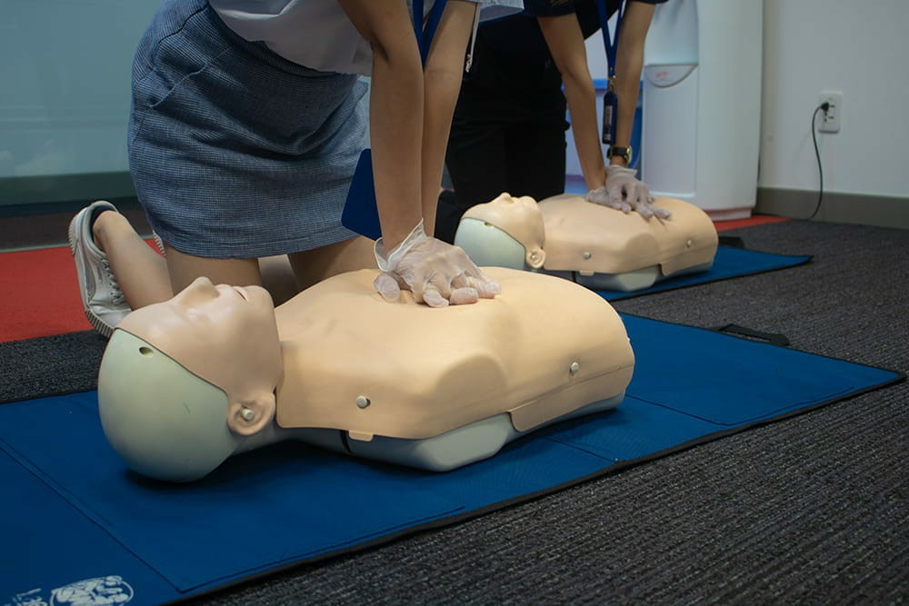 The Lifesaving Importance of First Aid & CPR Training: Elevating Workplace Safety in the UK - Manual Handling Training Article