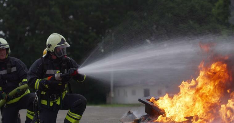 Empower Your Team with Online Fire Extinguisher Training in the UK - Manual Handling Training Article