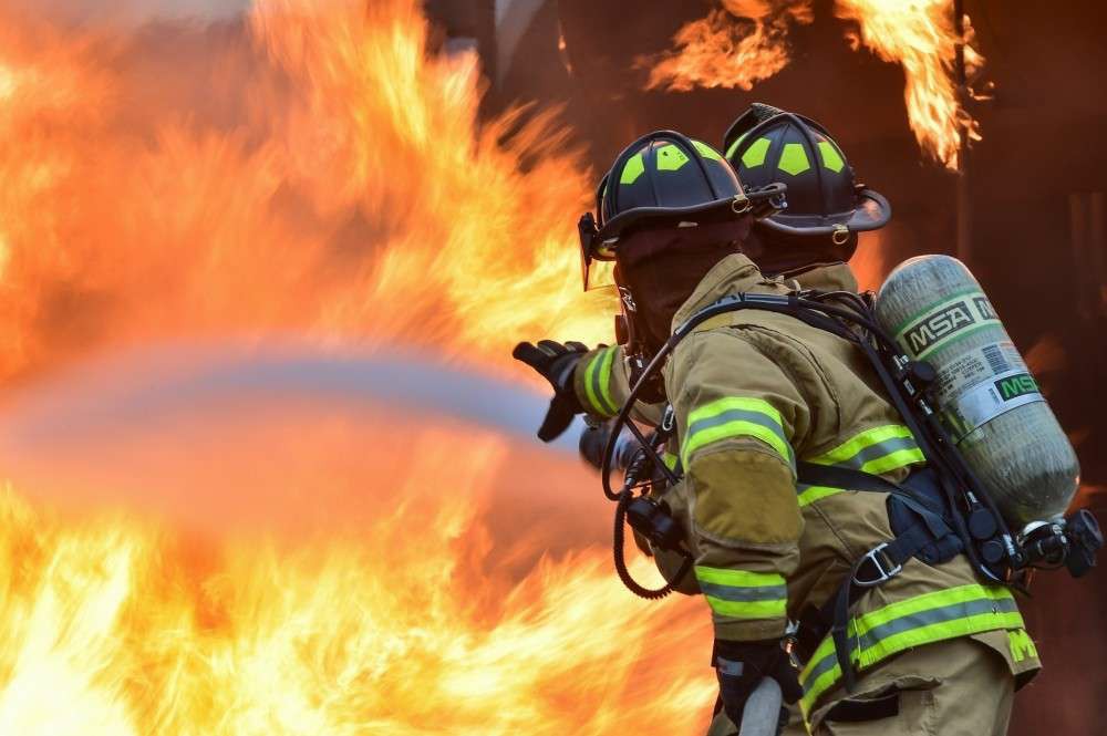Empower Your Workplace: Online Fire Extinguisher... - Manual Handling Training UK